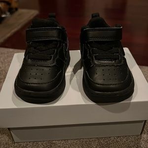 Black Nike 3C